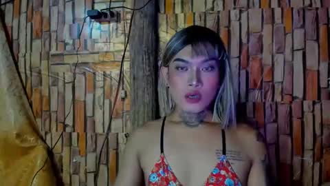 Snapshot of diana_hugex chatting on October 26, 8:26 am kak sakir online show from October 26, 8:26 am