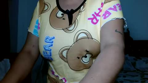 diana_o1 online show from May 12, 9:57 pm