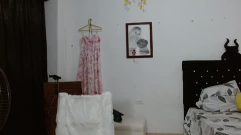 diana_o1 online show from May 15, 1:40 pm