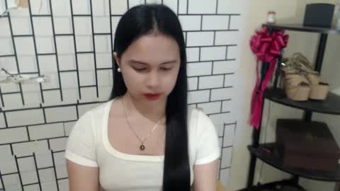 Diane online show from February 8, 8:52 am