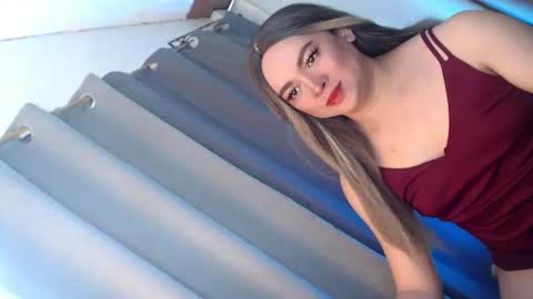 Dianne online show from March 30, 3:39 am