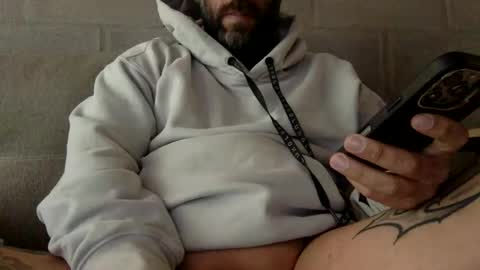 diegomorocho1985 online show from May 9, 7:31 pm