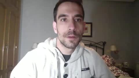 Snapshot of dieguito124 chatting on February 22, 4:19 pm dieguito124 online show from February 22, 4:19 pm