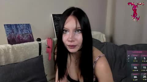 digitalhoe online show from April 4, 9:55 pm