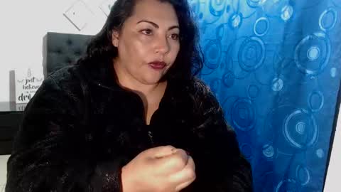 Mariana online show from December 6, 3:35 am