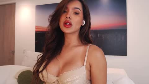 Diiione online show from March 6, 1:15 am