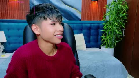  DILAN online show from May 23, 7:43 pm