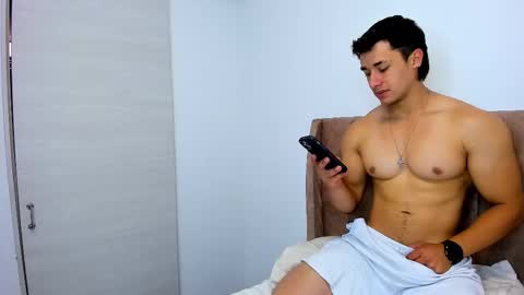 Snapshot of dilan_coy chatting on October 27, 2:50 pm Dilan Coy online show from October 27, 2:50 pm