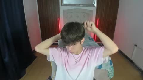 Snapshot of dilan_orduz chatting on October 22, 1:46 pm Dilan Orduz online show from October 22, 1:46 pm