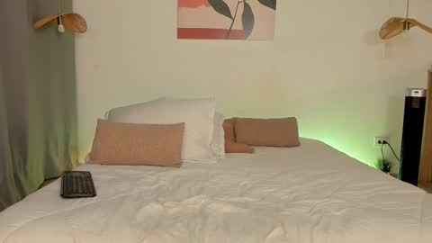 Dilarahkesh  online show from February 3, 6:22 am