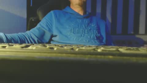 dildolover1278 online show from December 19, 4:57 pm