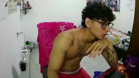 dillom420 online show from January 10, 11:10 pm