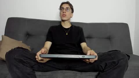 dio_star online show from November 29, 1:30 pm