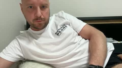diogotenerife online show from May 1, 5:40 pm