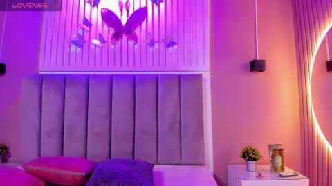 Cristal  online show from September 17, 3:21 am