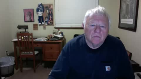 dirtrider195080438 online show from May 13, 4:22 am