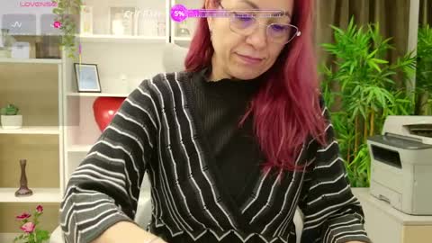 dirty_mature online show from May 10, 7:26 am