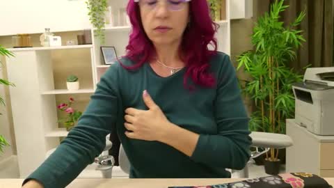 dirty_mature online show from November 25, 7:51 am