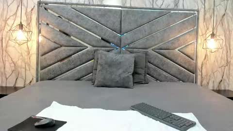 MIA  online show from January 8, 12:11 pm