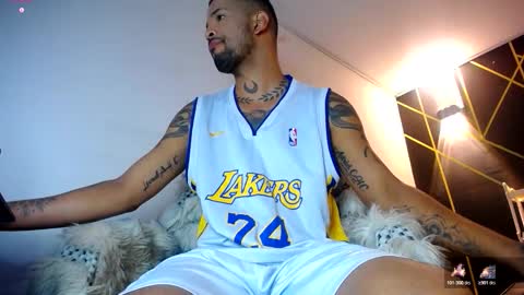 I just want to be happy online show from November 29, 11:29 am