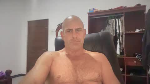 Dirtydanlondon online show from March 3, 9:44 am