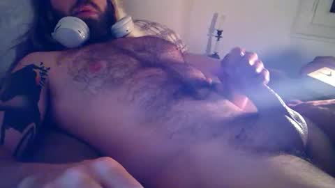 dirtyenrique online show from June 3, 10:15 pm