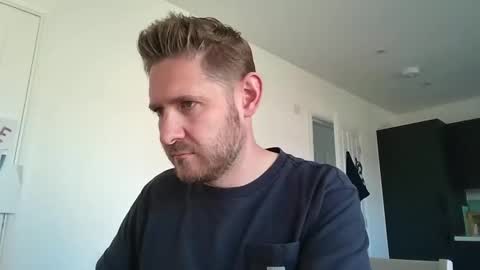 Exhibitionist Ben online show from April 29, 11:15 am