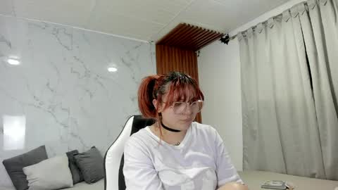 dita bundy online show from May 26, 1:34 am