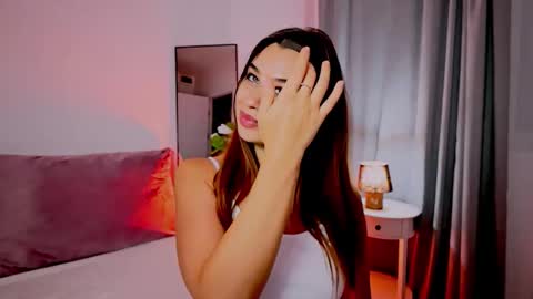 Tia online show from October 30, 3:29 am