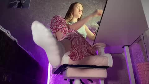 Hannah online show from March 11, 9:37 pm