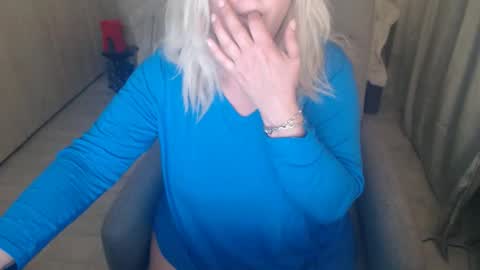 Alexxa online show from April 19, 1:06 am