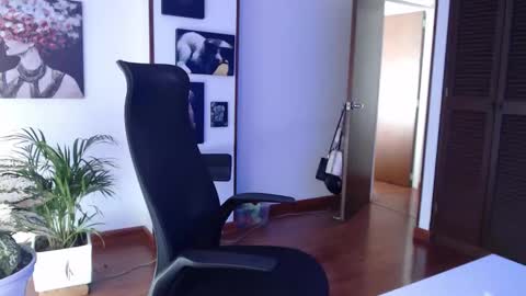 Hera online show from November 27, 1:41 pm