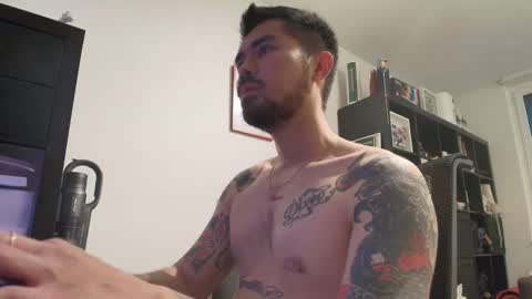 D online show from April 12, 4:22 pm