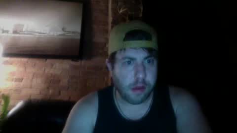 Snapshot of dj_chaterbate chatting on December 20, 9:43 am DJ Chaterbate online show from December 20, 9:43 am