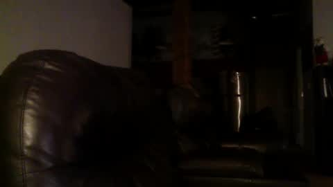 Snapshot of dj_chaterbate chatting on December 22, 9:22 am DJ Chaterbate online show from December 22, 9:22 am