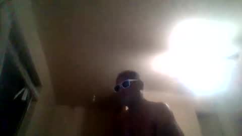 djbignuttsbrownass24 online show from March 15, 2:49 am