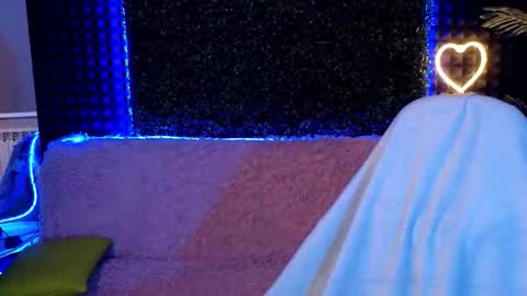 Jenia online show from October 5, 8:01 am