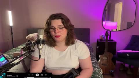 djentslut online show from December 5, 2:04 am