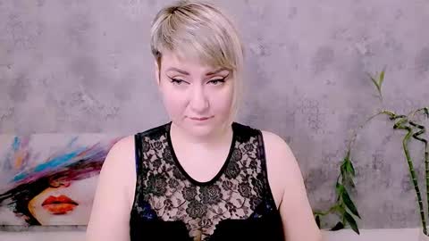 djullia online show from December 3, 6:47 am