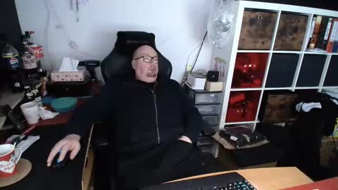 dobermann0002 online show from December 4, 10:48 am