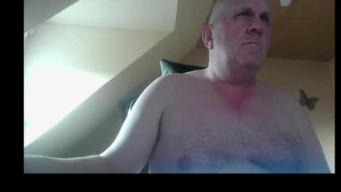 doggy2629 online show from April 9, 5:18 pm