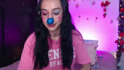 dolceclown_ online show from December 5, 1:09 am