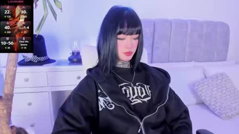 doll  bella online show from July 18, 3:36 pm