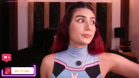 doll_kira_ online show from April 12, 2:54 pm