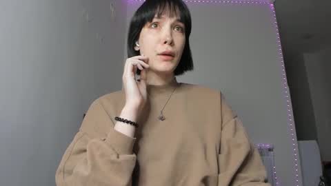 Kira online show from March 12, 1:25 am