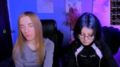 doll_vey online show from December 14, 8:15 pm