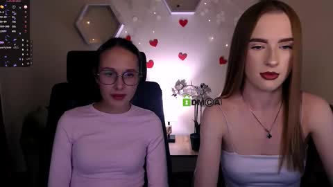 Snapshot of doll_vey chatting on October 4, 7:44 pm doll_vey online show from October 4, 7:44 pm