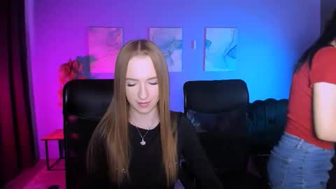 doll_vey online show from March 14, 9:57 am