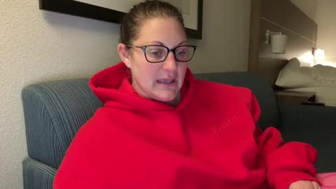 Dolly online show from March 11, 1:56 pm