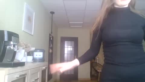 DollyRoma online show from November 11, 8:38 am